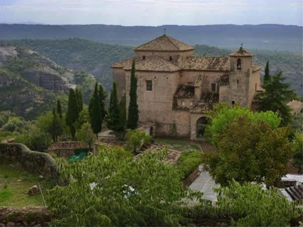 Hotel Santa Maria De Алькесар Экстерьер фото
